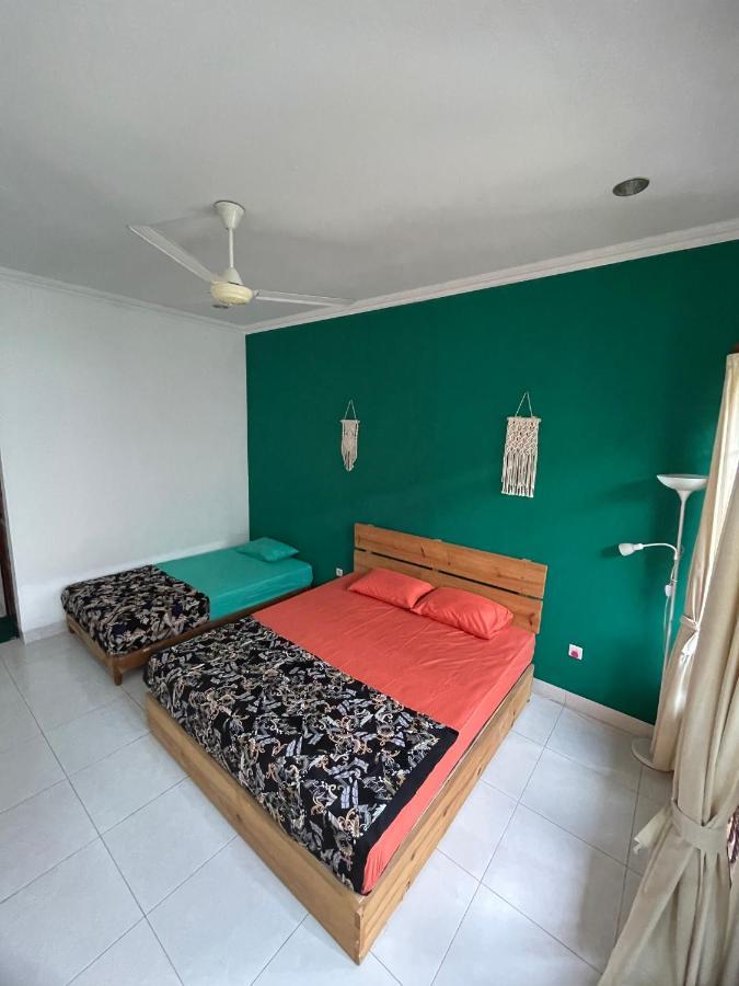 Gorga Hostel Yogyakarta Esterno foto