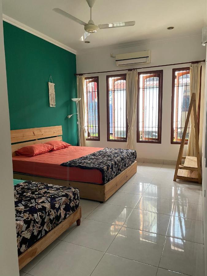Gorga Hostel Yogyakarta Esterno foto