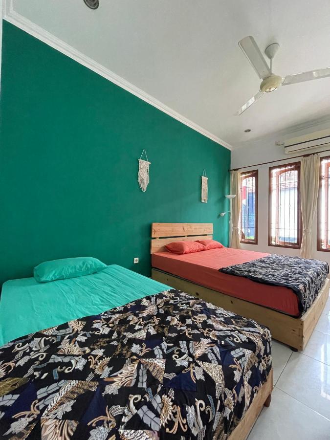 Gorga Hostel Yogyakarta Esterno foto