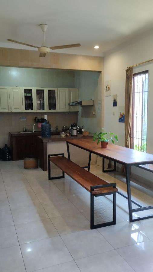 Gorga Hostel Yogyakarta Esterno foto