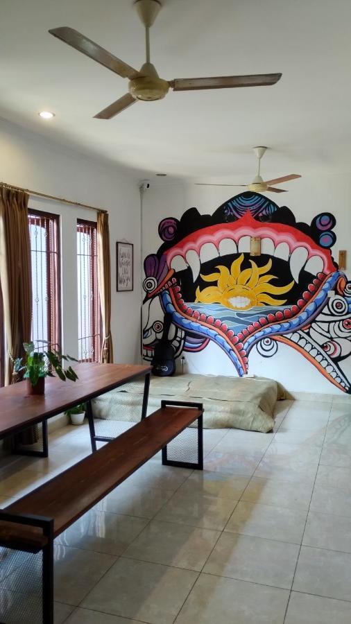 Gorga Hostel Yogyakarta Esterno foto